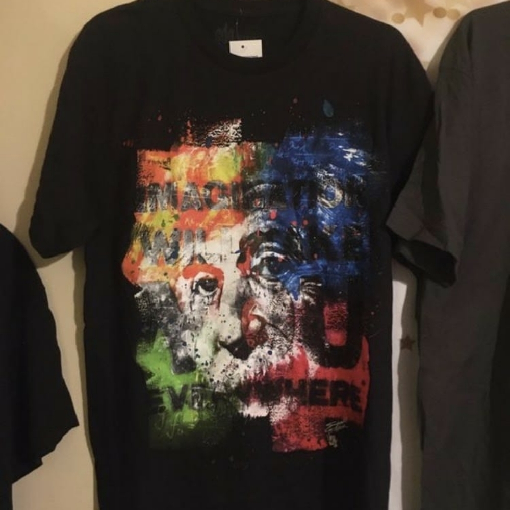 New T-Shirts 220 pieces All Sizes